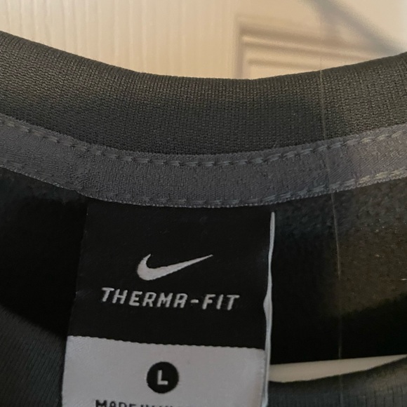 Nike Black and White Crewneck Sweater - Picture 2 of 2